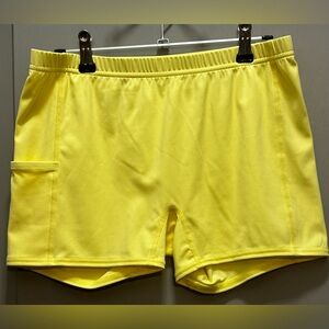 Lilly Pulitzer Size S Yellow Luxletic Athletic Shorts NWOT